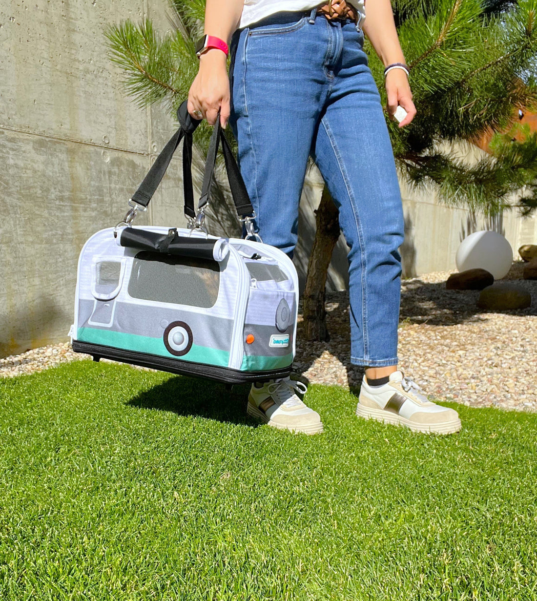 THE BABY BLUE ROAMER - KITTYRAMA CAT CARRIER & HIDEAWAY | Shop Brit | UK Pet Shop | Cat Carrier